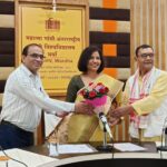 हिंदी विश्‍वविद्यालय में राष्‍ट्रीय शिक्षा नीति अभिविन्‍यास और संवेदनशीलता कार्यक्रम का हुआ उद्घाटन……भारत बोध से जोडती है राष्‍ट्रीय शिक्षा नीति : प्रो. कुमुद शर्मा