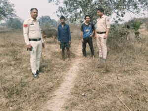 पुलिस ने 8 नग गौवंश तस्करों के कब्जे से कराया मुक्त…….तमनार पुलिस ने घेराबंदी करते हुए दो आरोपियों को किया गिरफ्तार