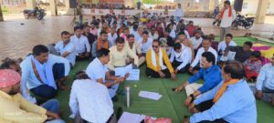 दैनिक वेतनभोगी कर्मचारियों की हड़ताल से बीज निगम हुआ बेपटरी……. प्रदेशभर के कई कार्यालयों में लटके ताले