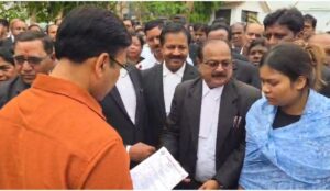 Raigarh महिला अधिवक्ता के कत्ल मामले में पुलिस को नहीं मिला कोई सुराग……..आरोपी की गिरफ्तारी की मांग को लेकर अधिवक्ता संघ ने निकाली रैली